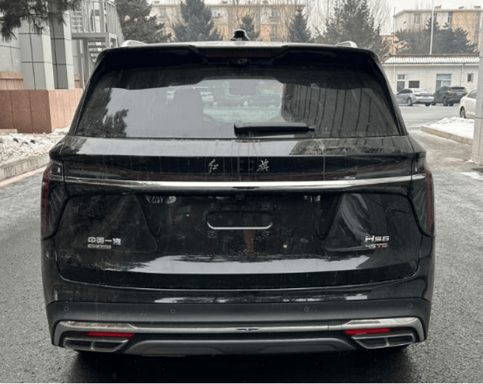 长近5米,轴距2920mm,5/6/7座可选,红旗hs6曝光,或配2.