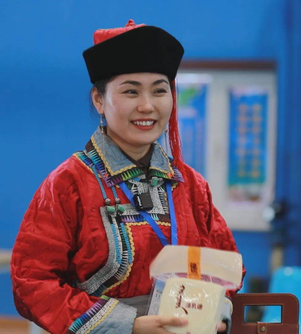 全力打造“奶酪小镇”_镶黄旗_获得了_奶制品