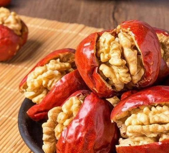 这些过年热销的年货，样样好吃，你家有准备吗(图1)