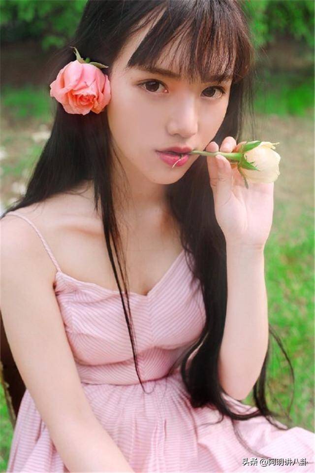 校花女神,每個都那麼性感迷人,如同百花爭豔,絕絕子_美少女_cici_女孩