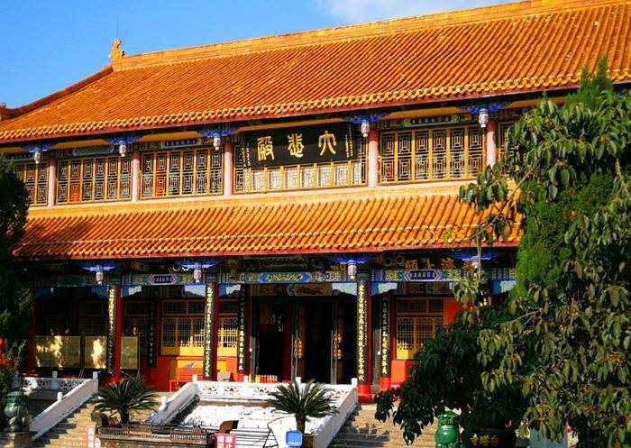 四川旅游:瞻仰川中庙宇中江白塔寺(图)_冯赣勇_摄影_金刚