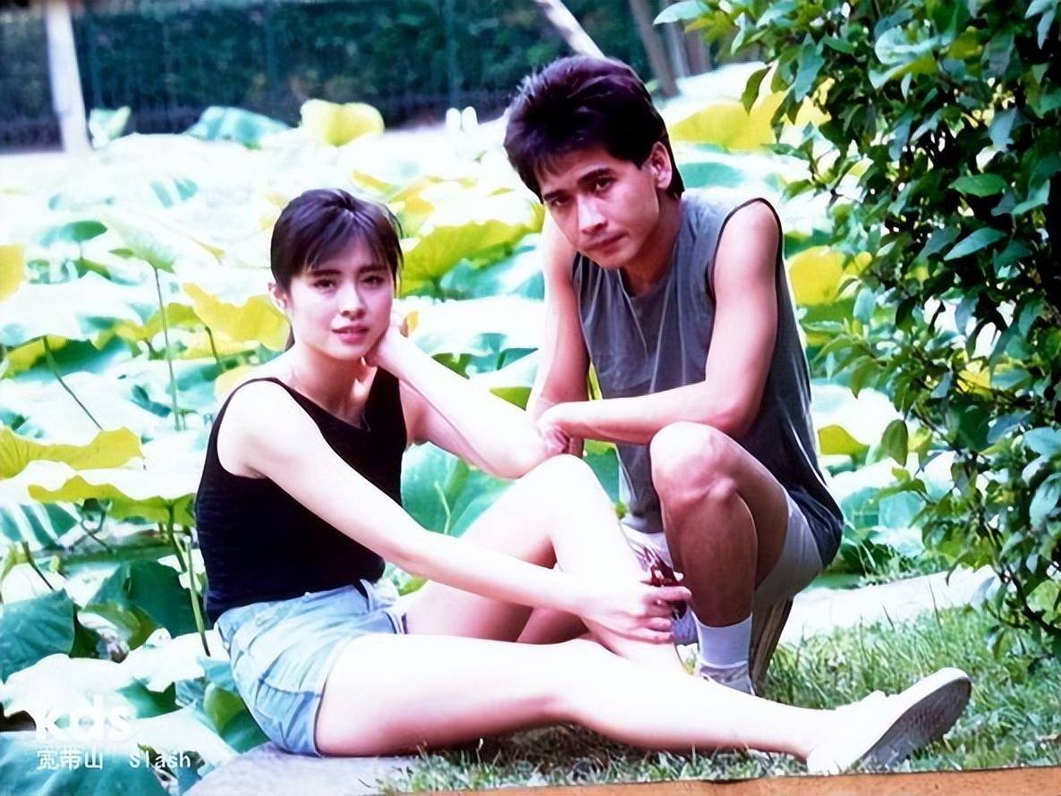 齐秦与小24岁娇妻定居昆明住1200万大别墅,齐豫与王祖贤皈依佛门_生活