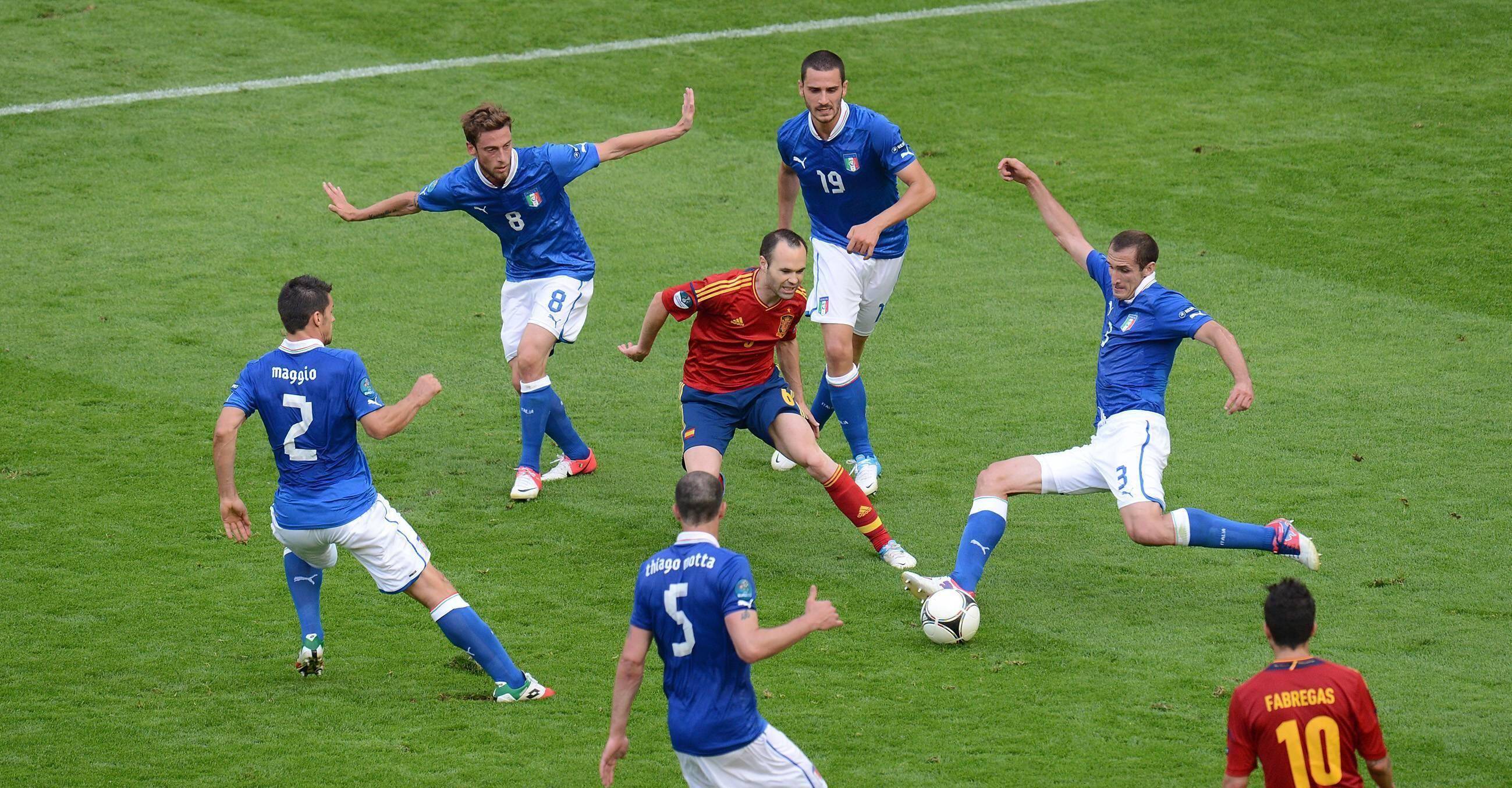 他在足坛历史上的地位比莫德里奇·皮洛伊涅斯塔还要高?