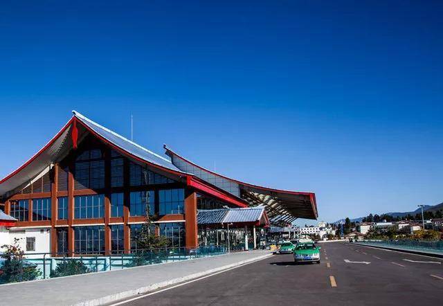 国内最短直飞航线之一丽江直飞临沧_机场_飞机_飞行