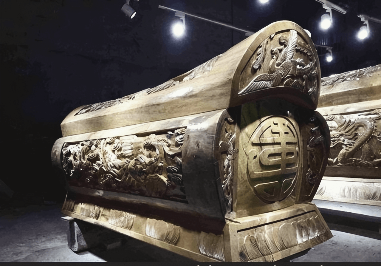 为何棺材一头大一头小,一头高一头低?