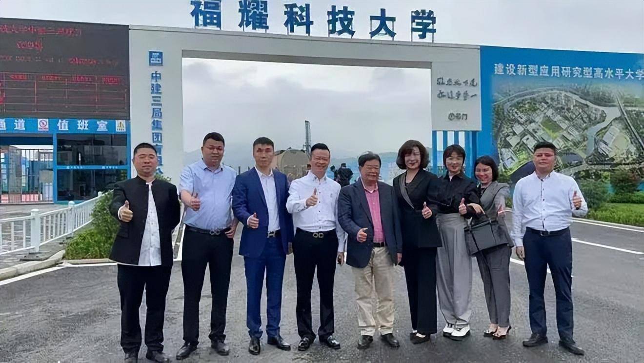 富豪曹德旺巧遇红颜想离婚,老婆成全,曹:要的东西太少,不离了_陈凤英