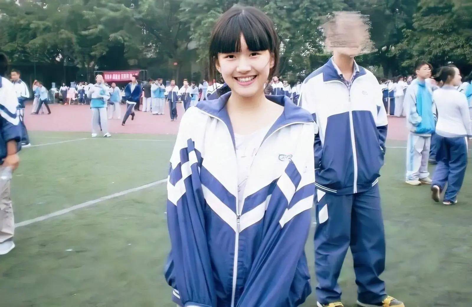 这个夏天最火的女孩,当然是氧气甜妹赵露思_妹妹_射箭_少女