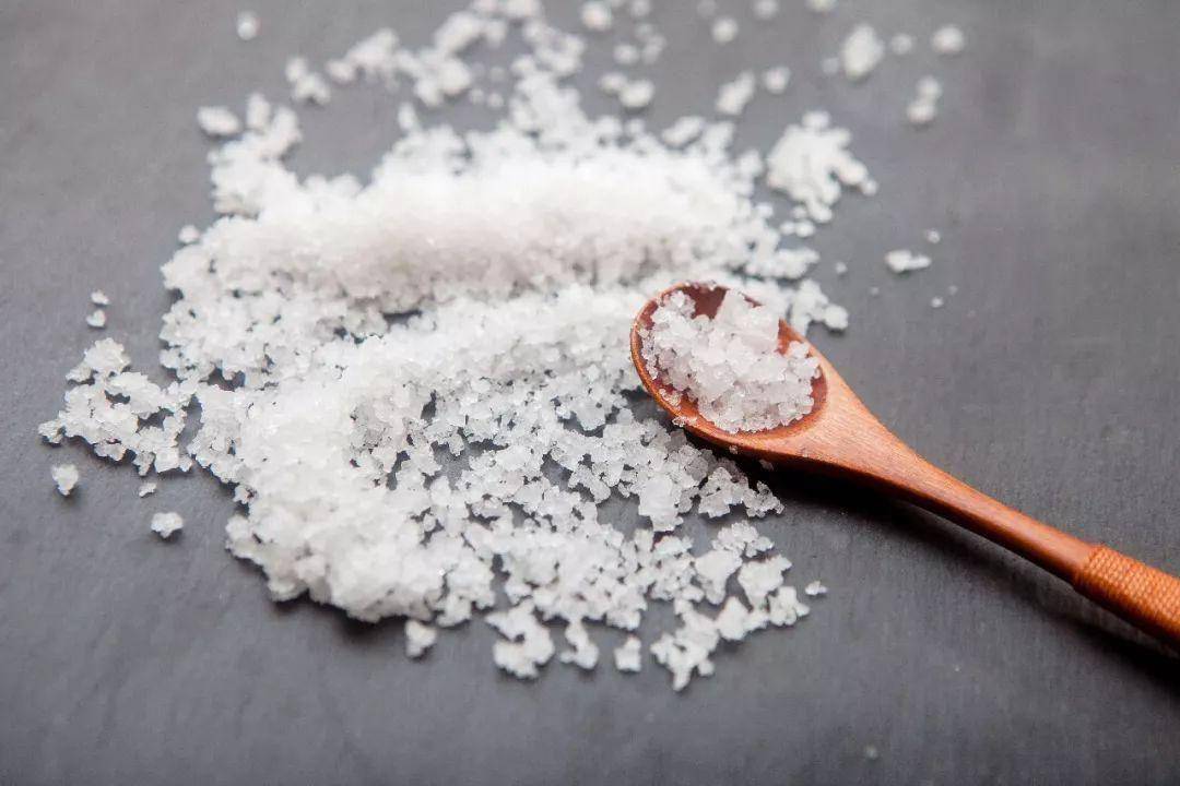 海盐与精盐有什么区别,如何选择?_种类_食用_营养