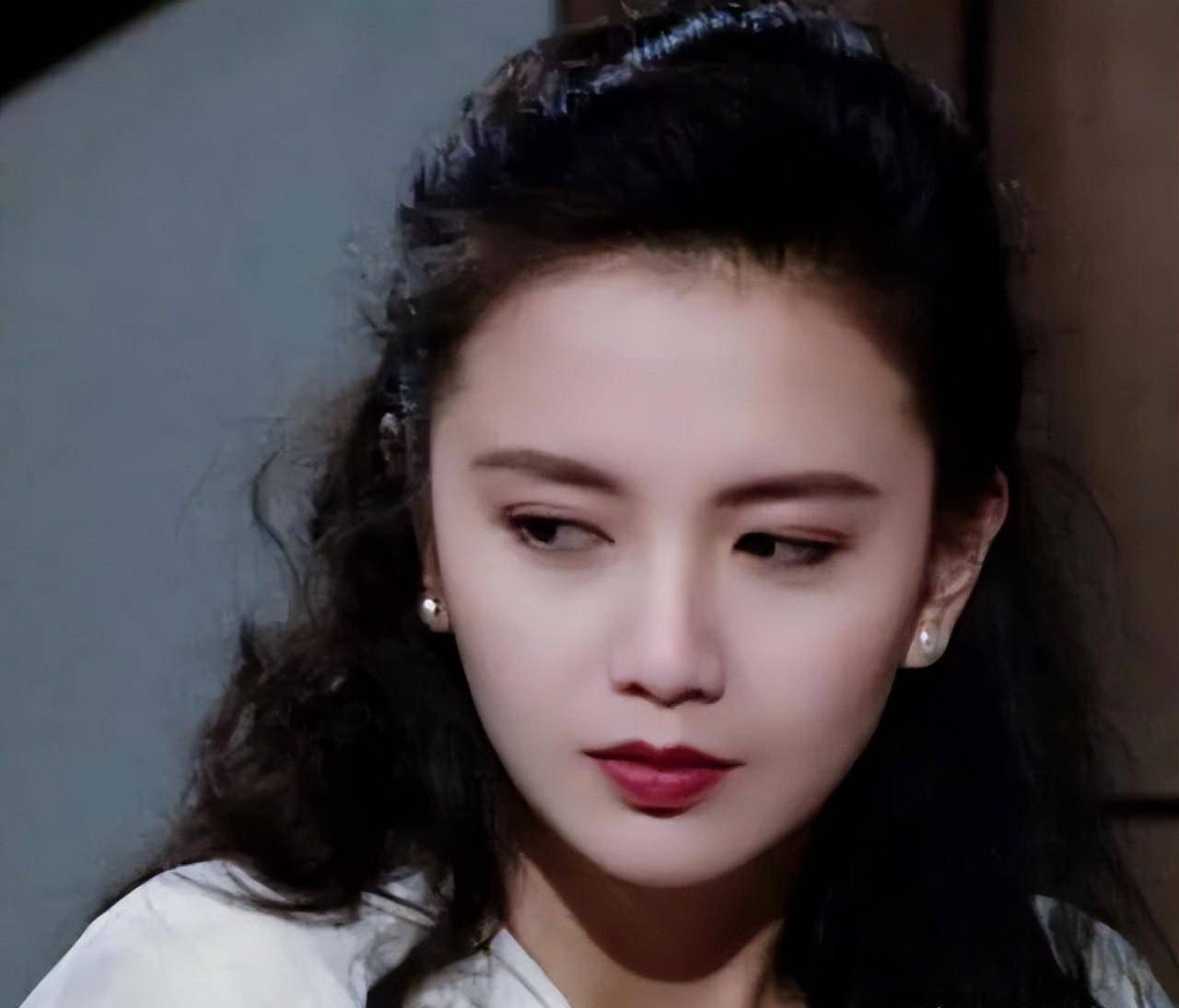 不动刀无整容:90年代的10位无滤镜美女演员,美得各有特点_经典_陈红