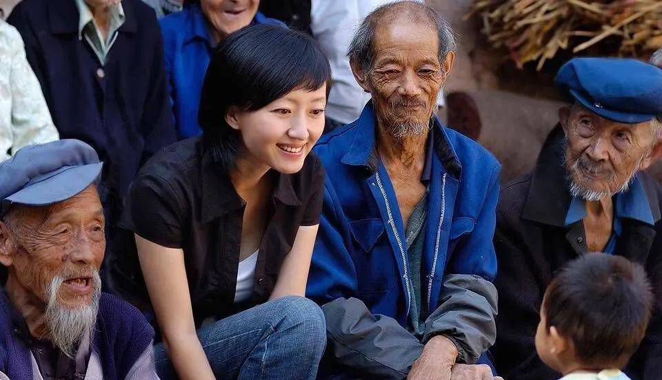 央视主持人柴静:从"公知女神"到全网群嘲,她身上发生了什么?