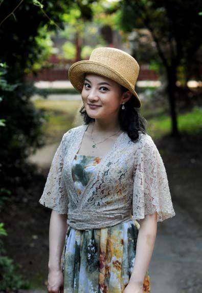 9岁爆红,19岁上北大,40岁还单身的金铭,如今再次复出