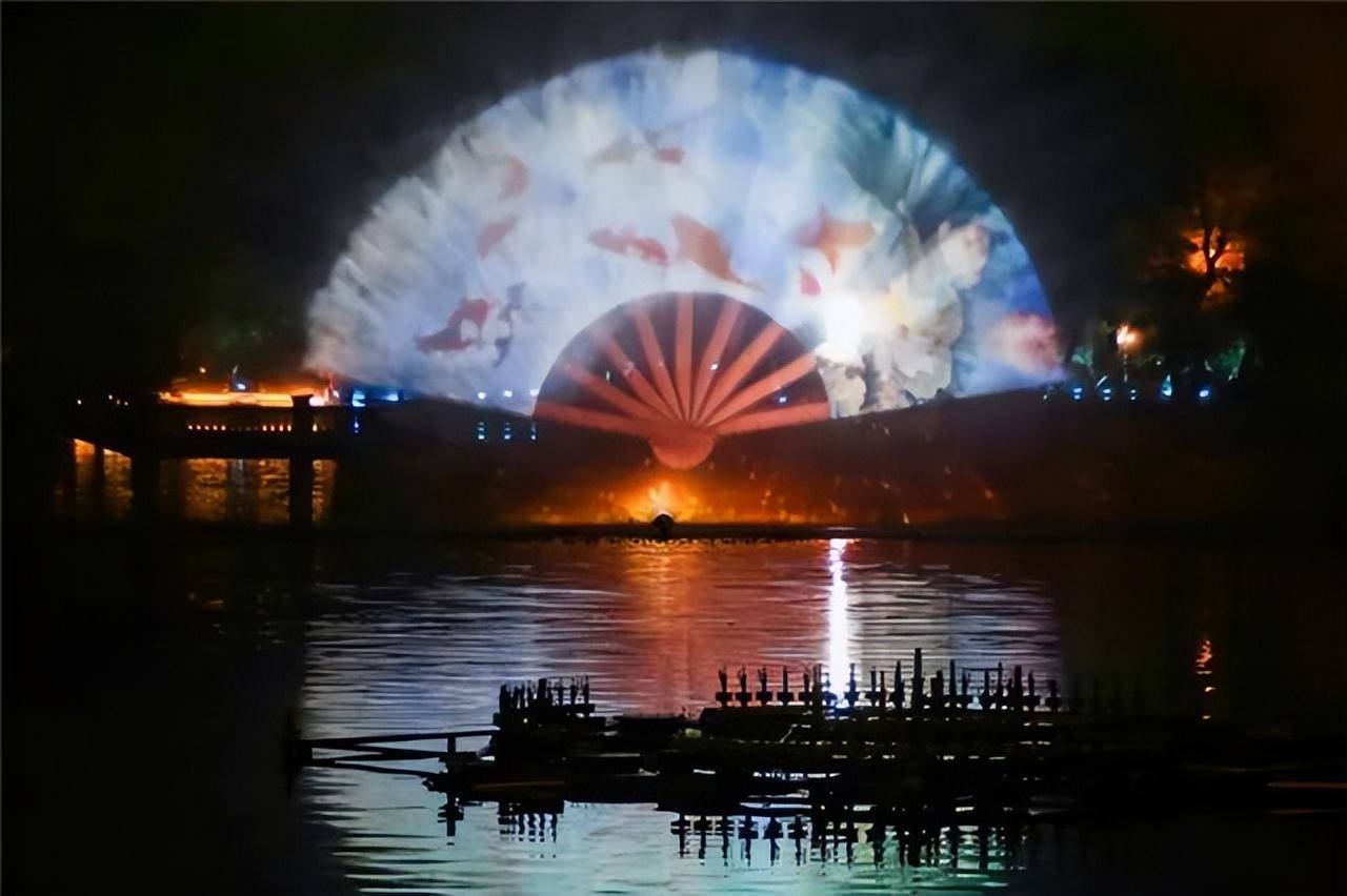 全息水幕投影——全新的艺术表演形式_效果_高科技_电影