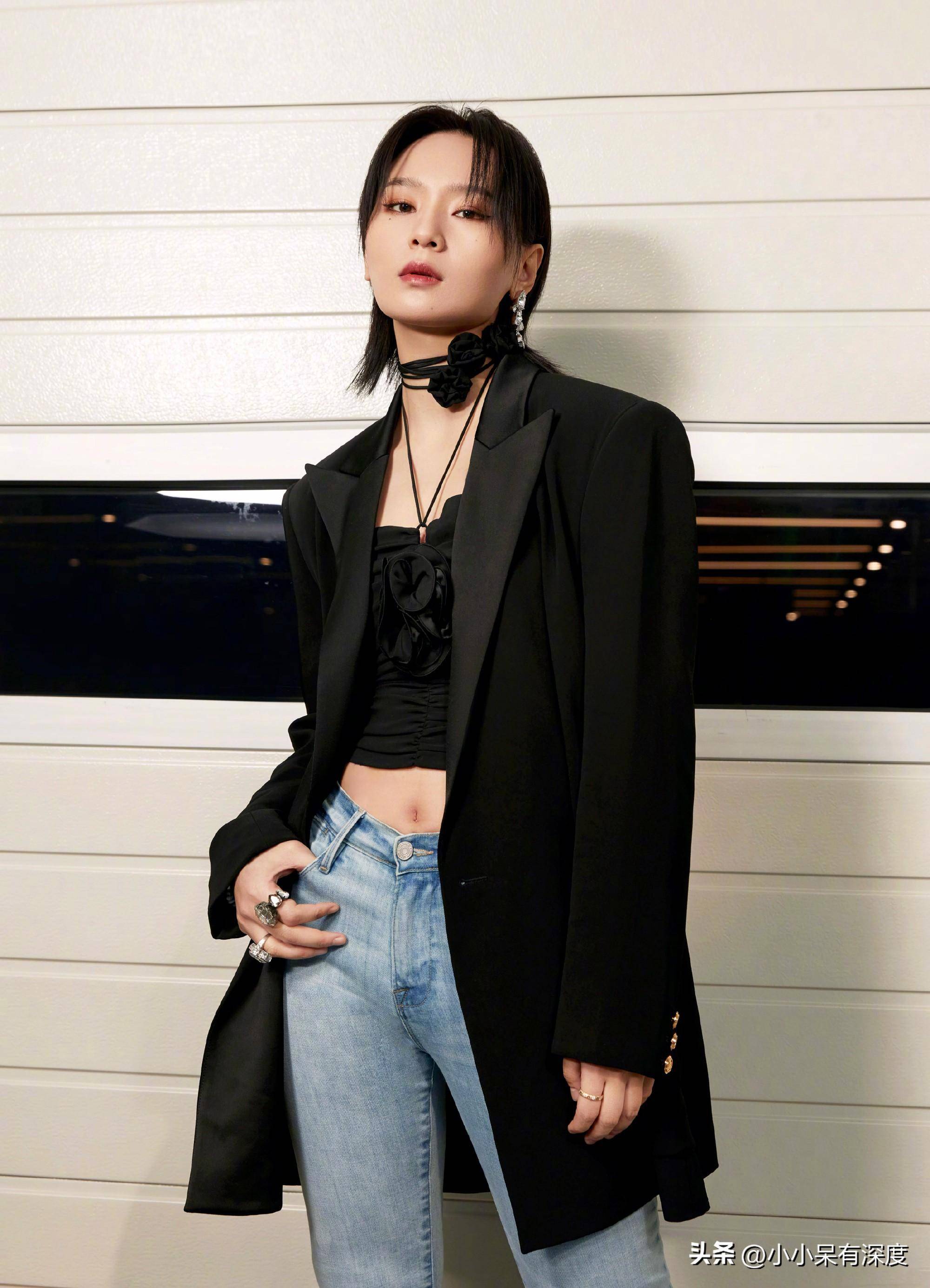 周笔畅近照,可以用脱胎换骨来形容,她已经37周岁,至今没有结婚_音乐