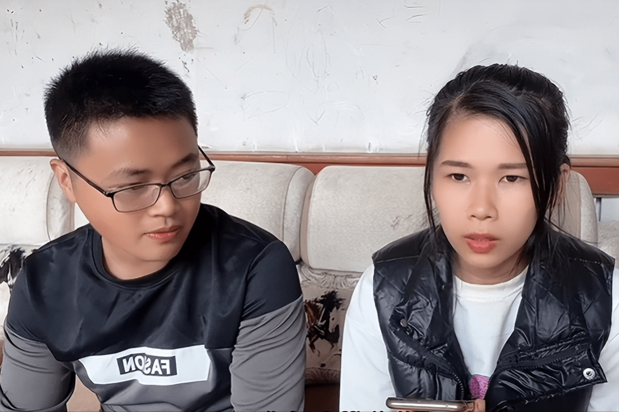 印尼姑娘文丽娜远嫁河北,生下2个儿子,婆婆竟将他们赶出家门_郑立叶