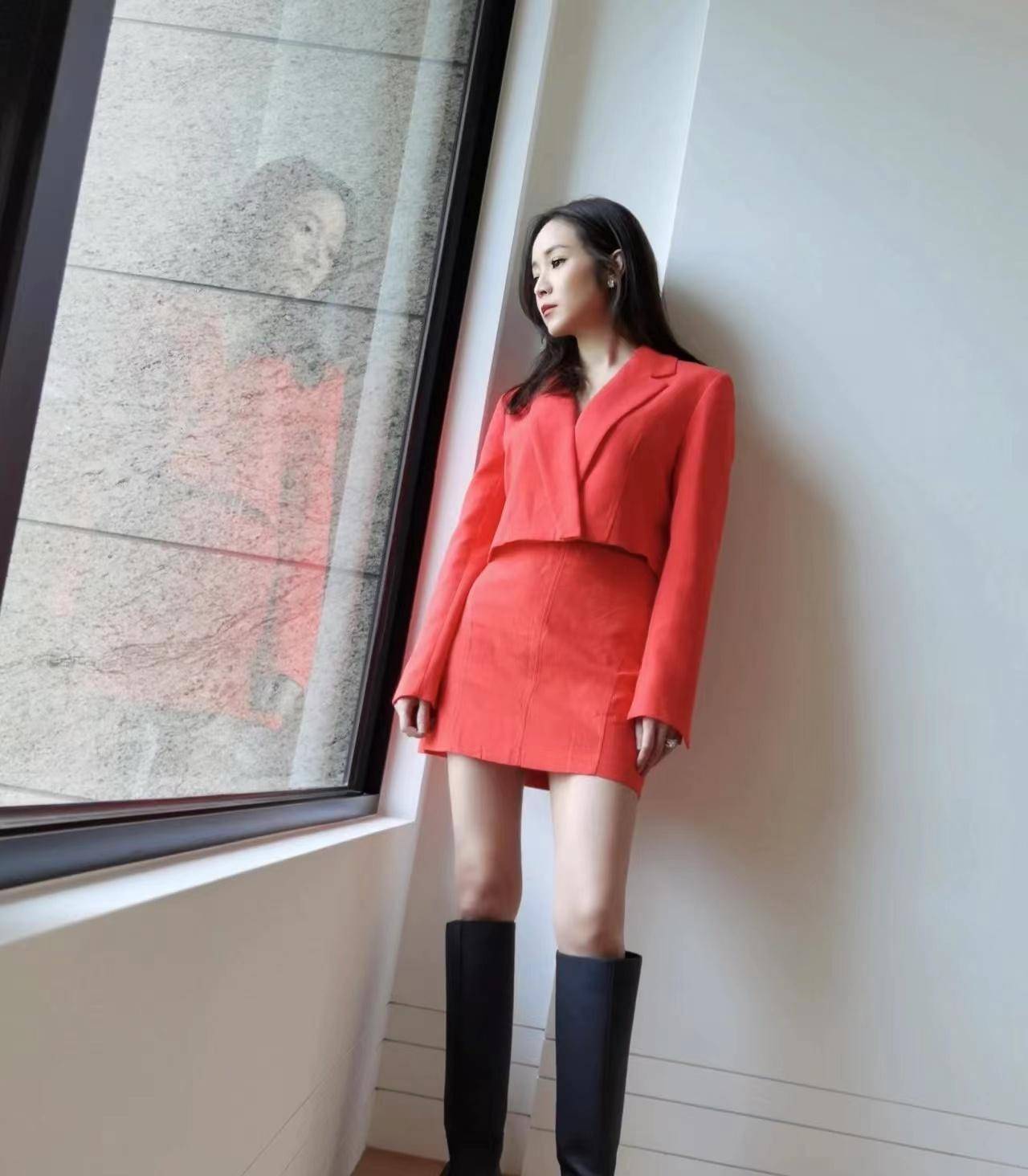 台湾省顶级千金名媛关颖手撕侯佩岑 现在竟能一笑泯恩仇同框亮相