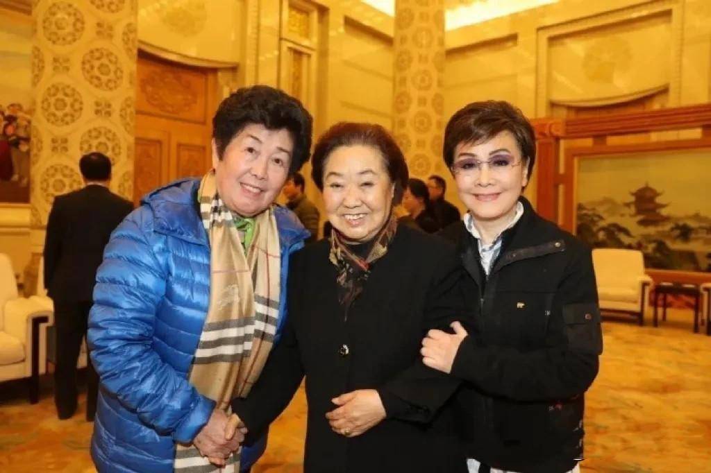 李谷一哪像要奔八人?