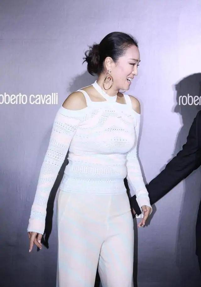 巩俐胆量真不小!