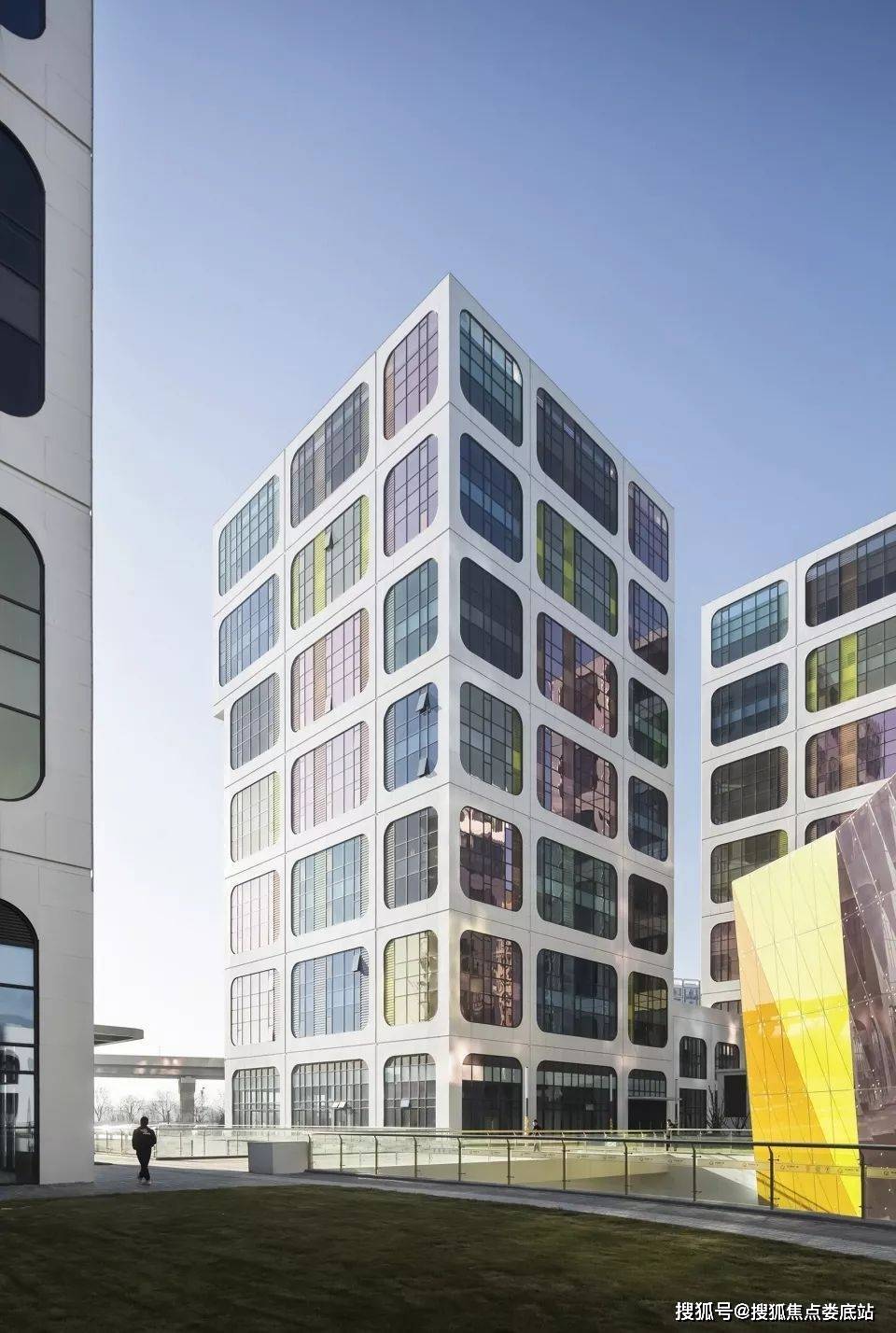 北京时代广场售楼处电话:400-668-7595转6789〖售楼中心〗售楼处地址