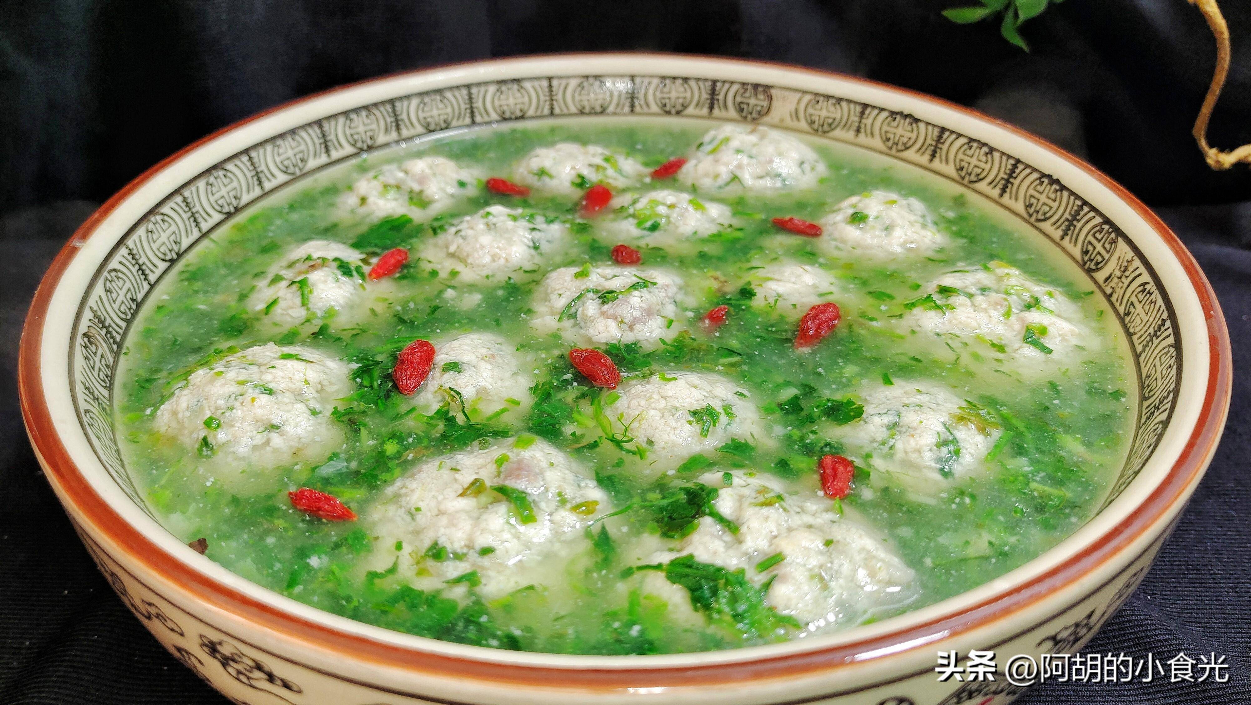 荠菜豆腐丸子羹:荠菜"赛灵丹",钙质高营养好,烧丸子汤鲜上鲜_阿胡