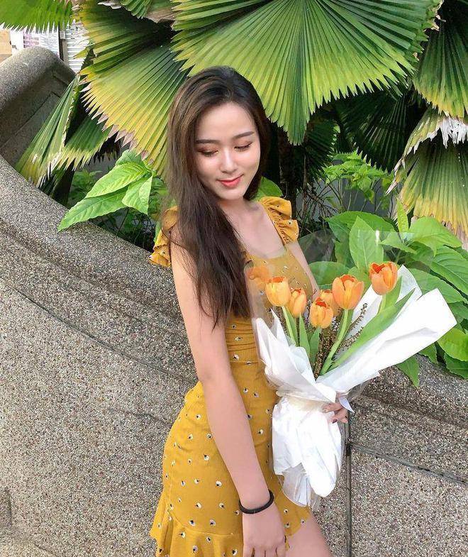 马来西亚性感车模,d罩杯,蜂腰翘臀凹凸有致,人间尤物大抵如此_zack