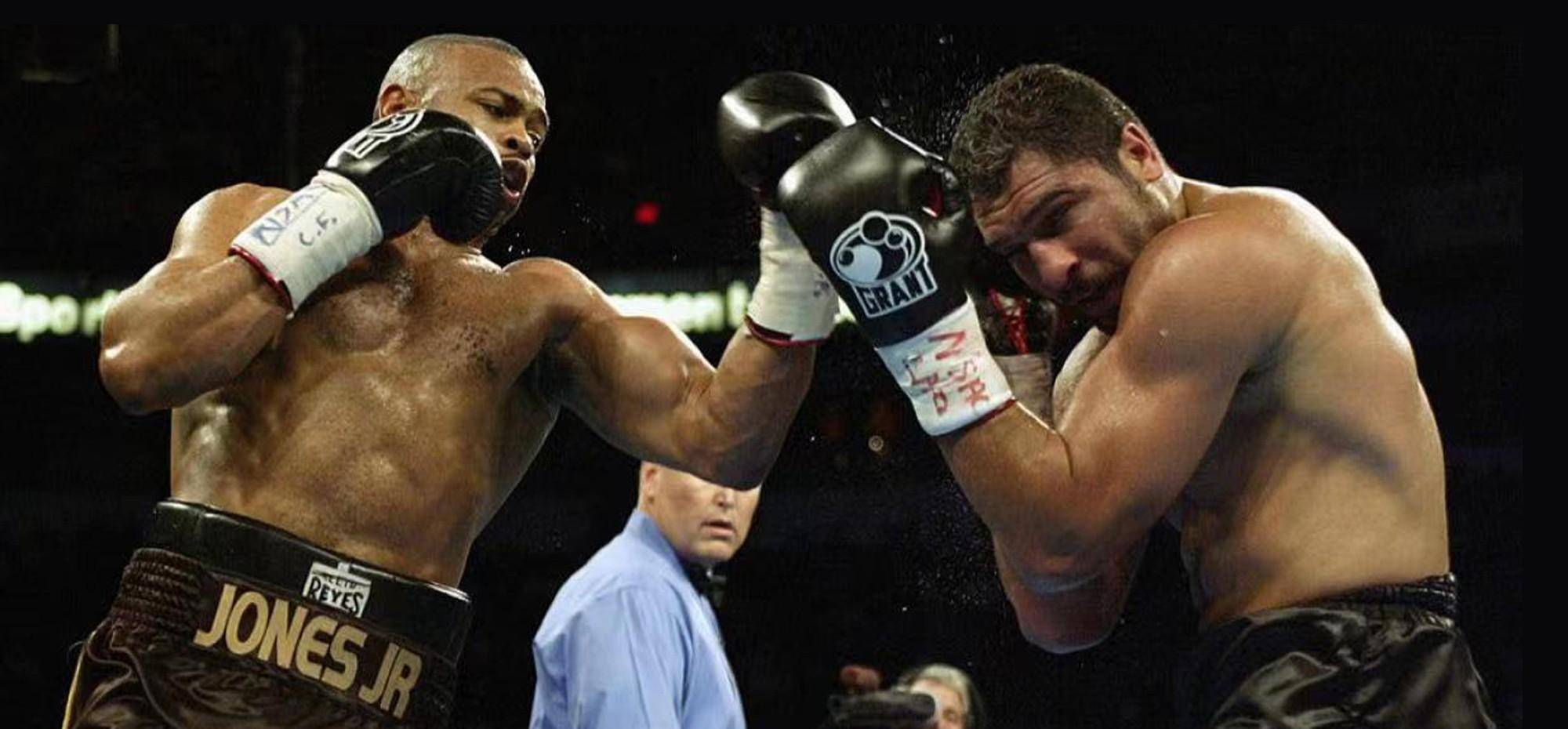 刘易斯暗讽小罗伊-琼斯:你能打败鲁伊兹,并不意味着能打败我_泰森