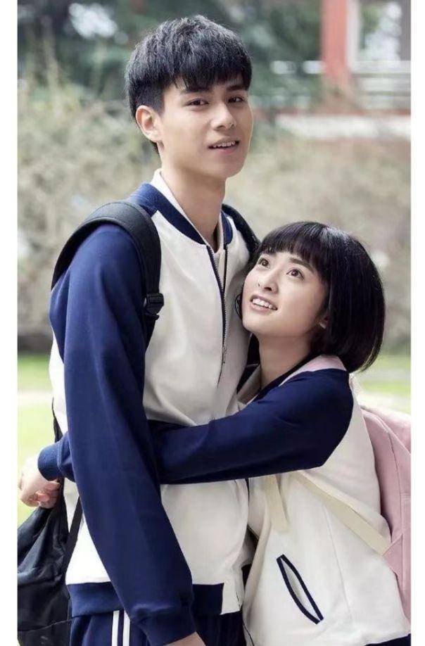 沈月胡一天同框"逢场作戏",《小美好》最佳荧屏cp怎么了?