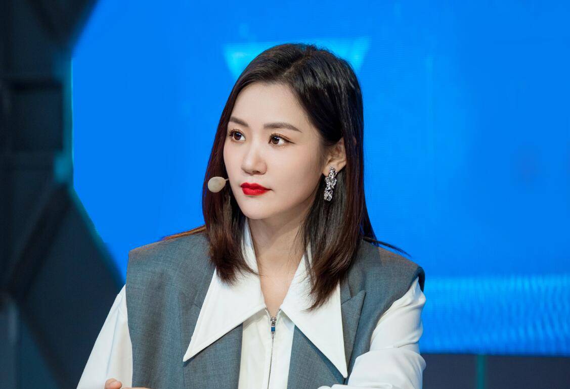 《最强大脑》题目太翻车,观众秒解答案,脑王却被淘汰了