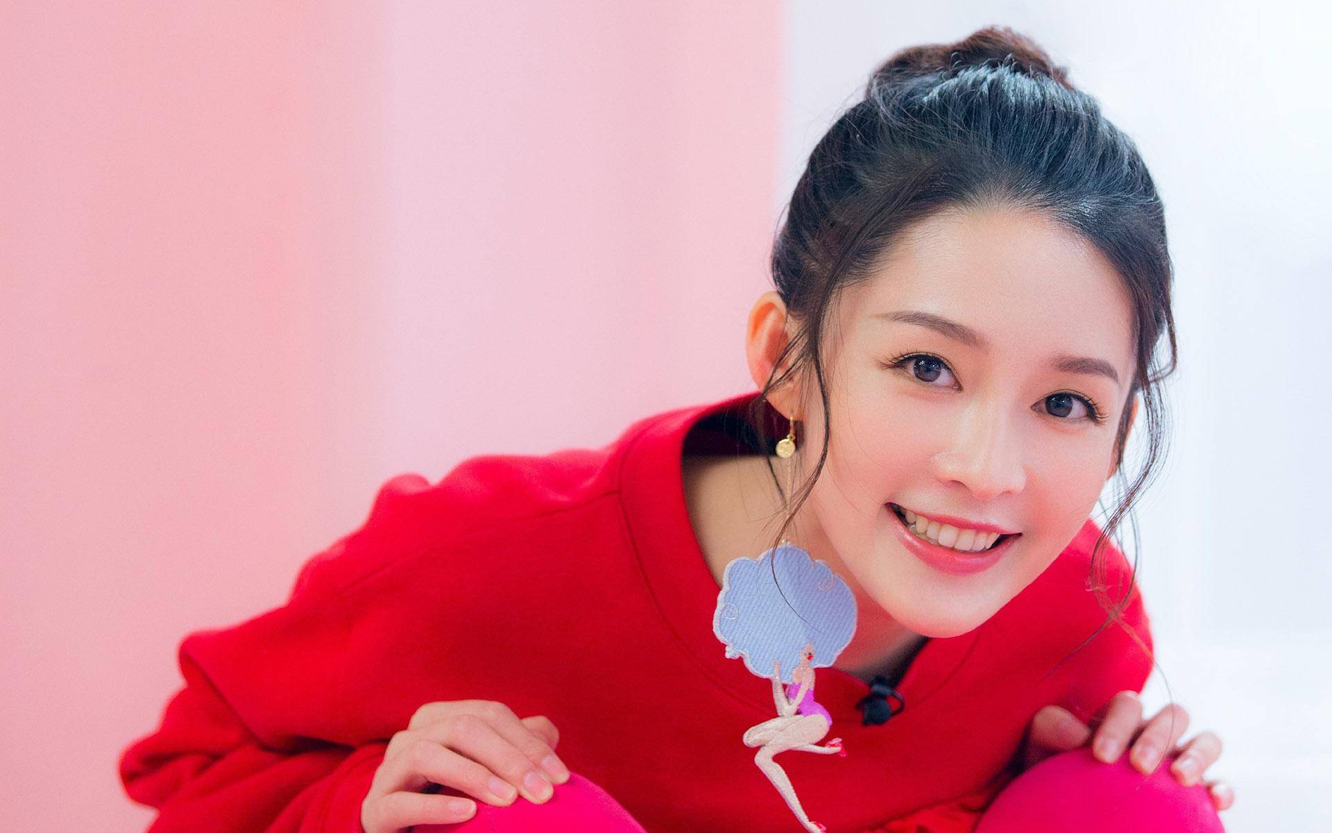 李沁颜值实力俱佳却一直不红的原因,张若昀对她的评价很中肯_赵丽颖