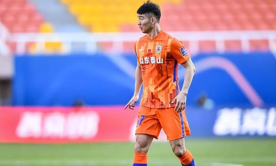 吉翔本轮替补出战依然玩命,补时阶段飞身化解必进球,赢得认可_比赛