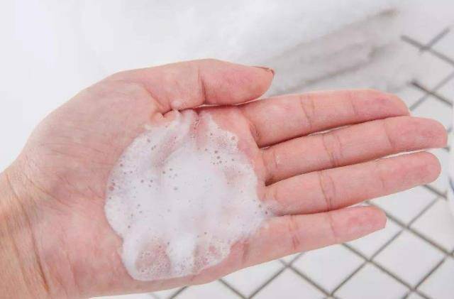 状庸"晴雨表",若发生3种变化要小心,现在知道还不晚_女性