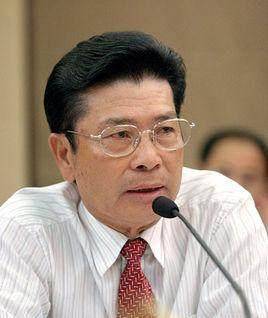 50元起家,现与雷军合伙做生意,董明珠最强对手,身家780亿_何享健_风扇