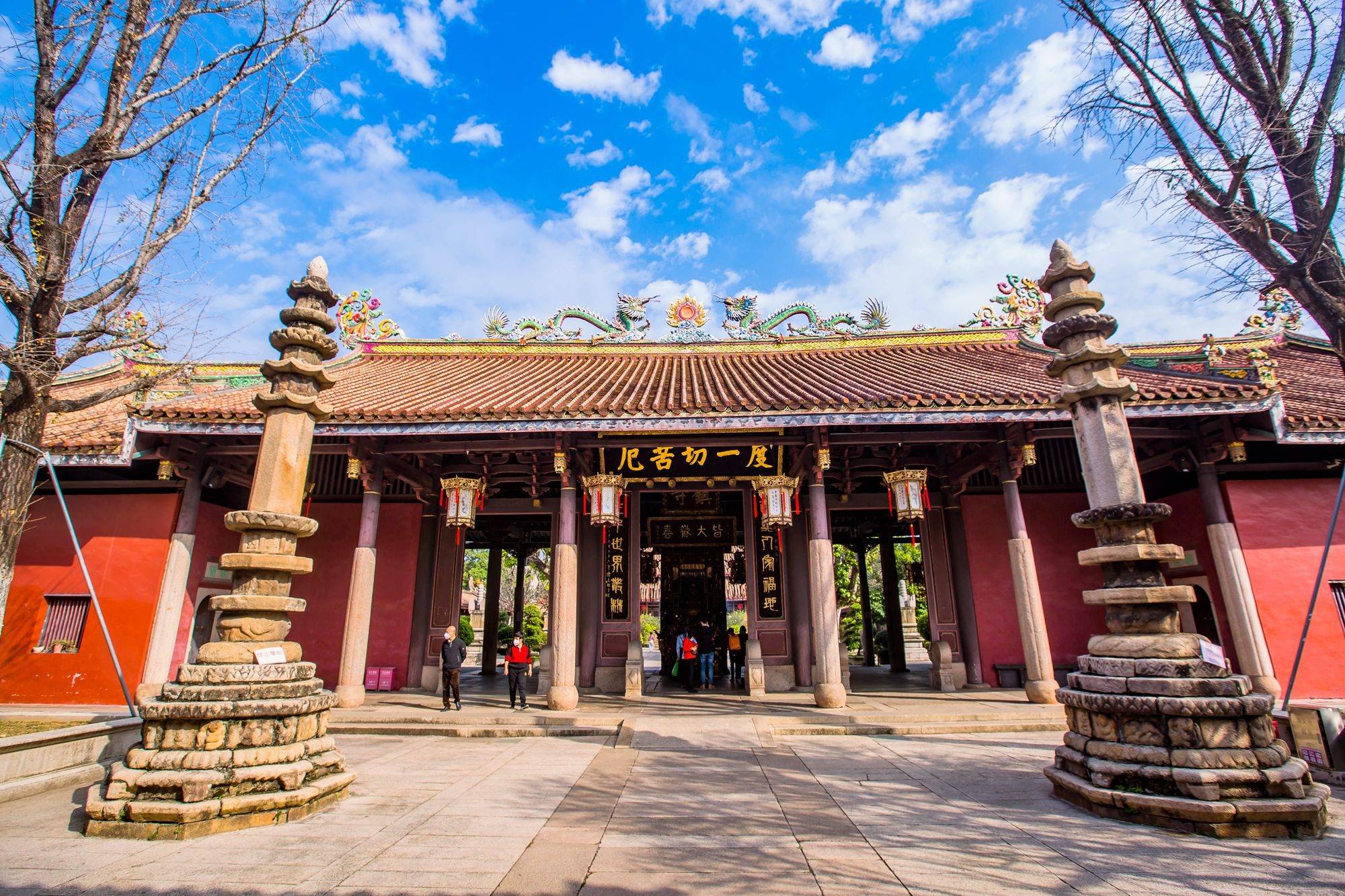 广东潮州开元寺,被称为粤东第一古刹,吸引了众多游客前来