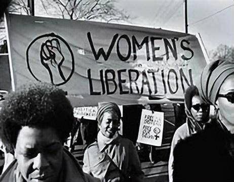 极端韩国女权纪实:不婚不育,堕胎男婴,企图清除韩国所有男性