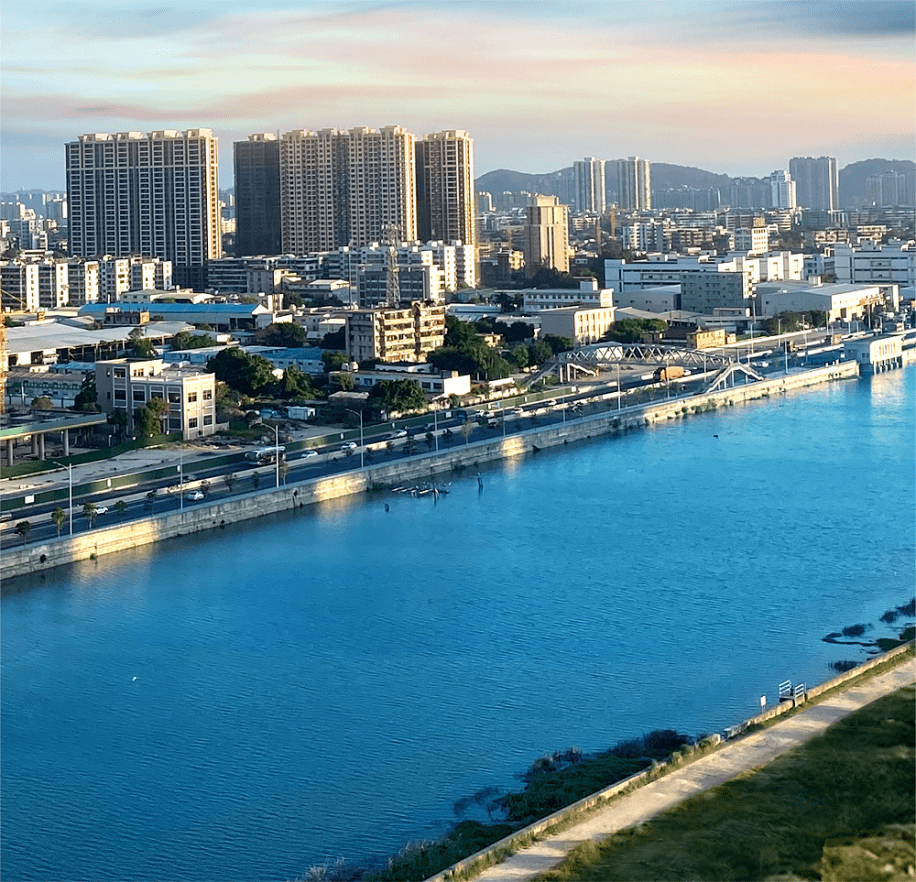 汕头招商雍颐湾前岸售楼处电话400-022-8887转7777----24小时电话!