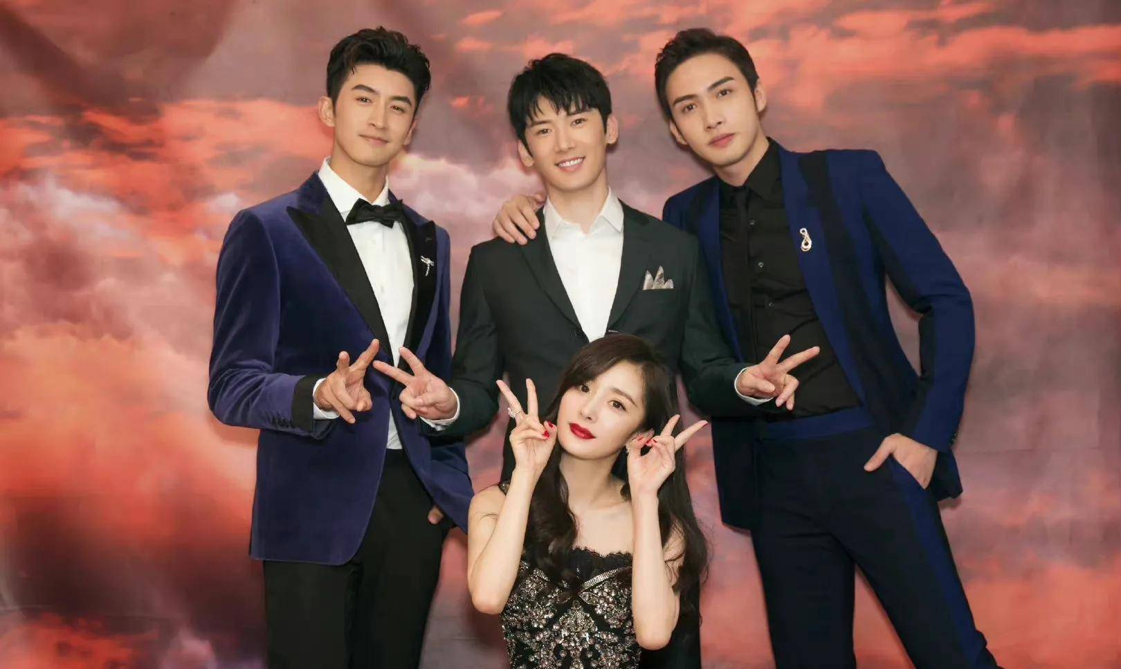 刘芮麟:杨幂与迪丽热巴同时捧依旧捧不红,有颜有演技专演男二