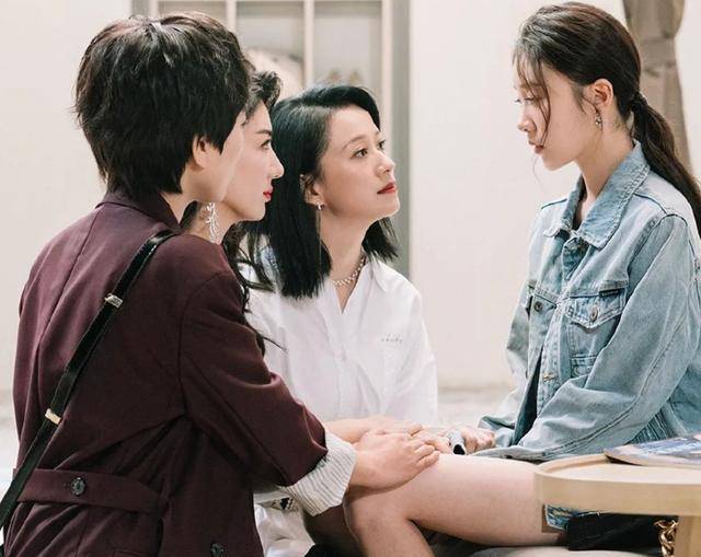 郭敬明不讲武德被尔冬升怼哭,大鹏回应主持争议"我不是主持人"_李成儒