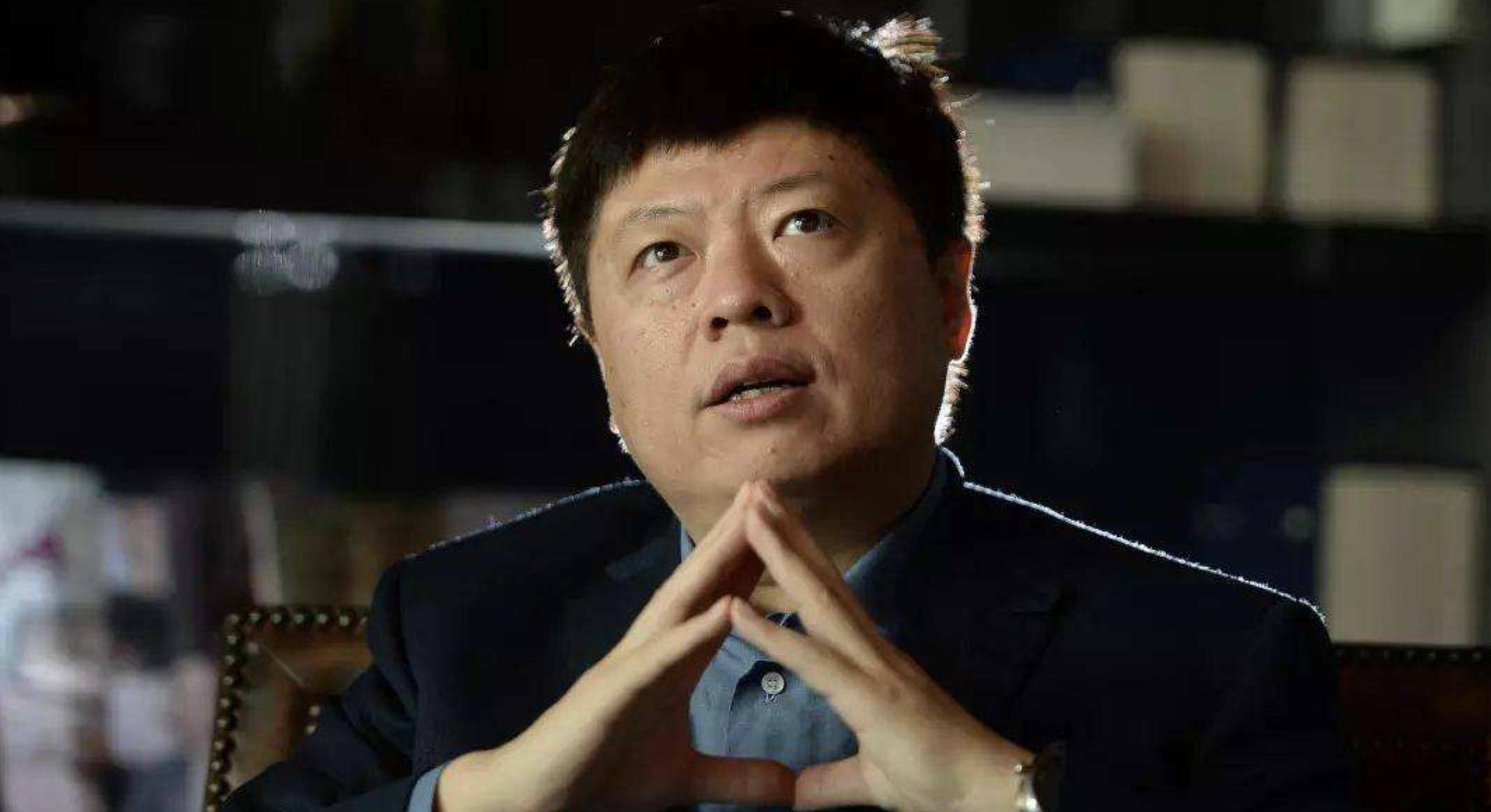 被张默当众痛打,富商王冉给她安全感,如今苦尽甘来_父母_黄定宇_事情