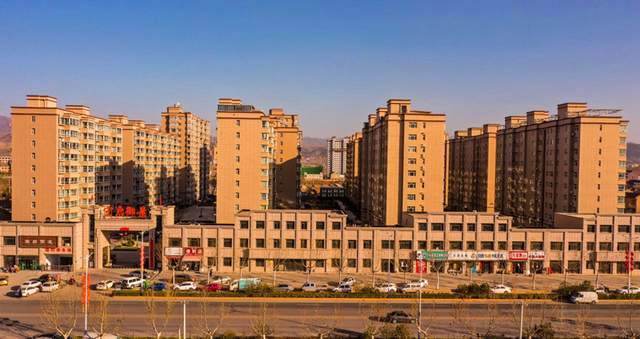 位于运城市夏县县城西门口的瑶峰镇西关村,2017年启动城中村改造工程.