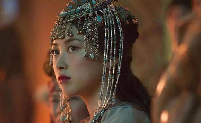 朱珠出演过《云图》,《铁拳》,还当过国外netflix出品《马可波罗》的