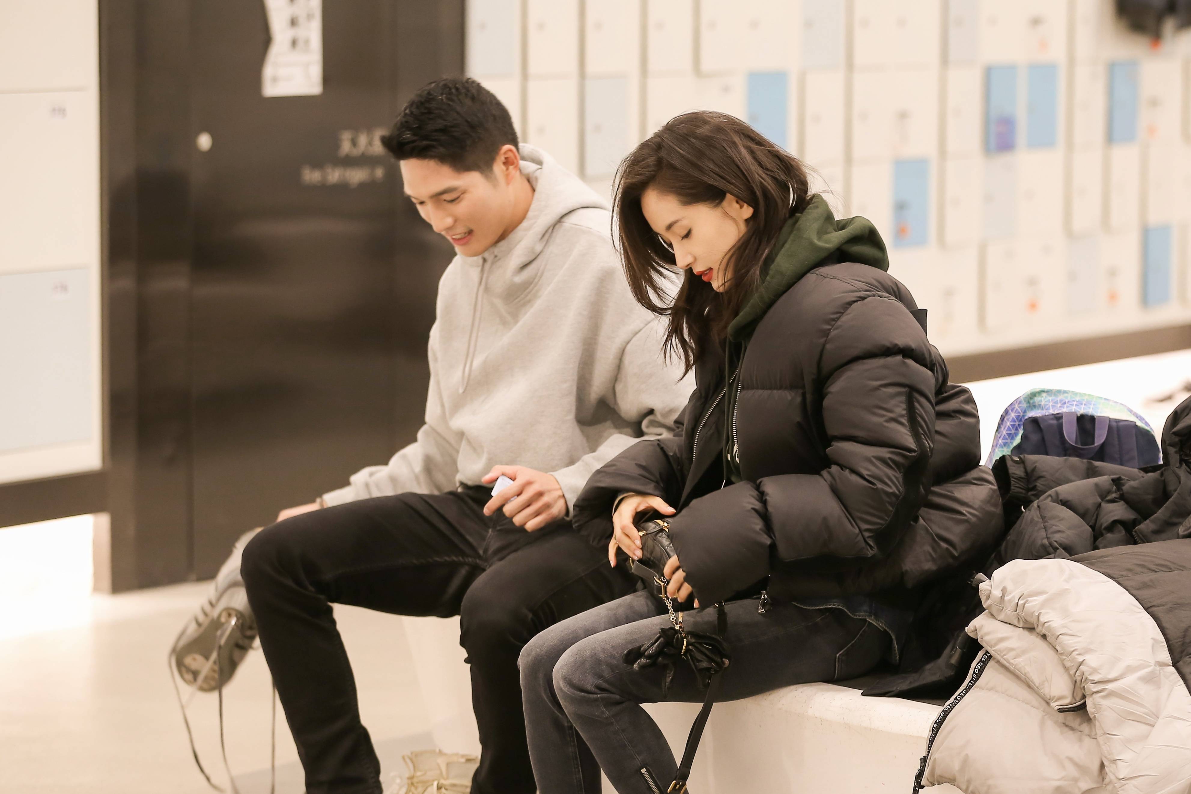 王子文与吴永恩分手,曾经甜蜜的童话式爱情,终究还是败给了现实_节目