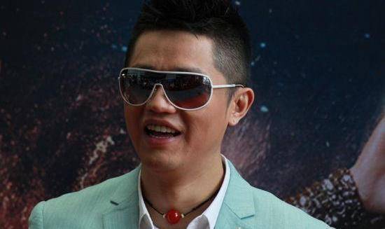 当说唱歌手不断塌房,"cctv厂牌"的曾毅逐渐被推上神坛_网友_问题_历史