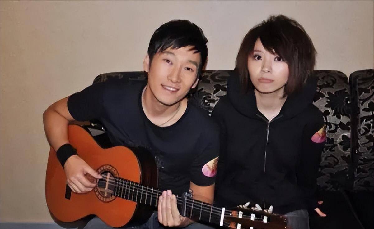 中年大叔隐退歌坛6年后,终于被我找到了,歌手满江归来仍是少年_音乐