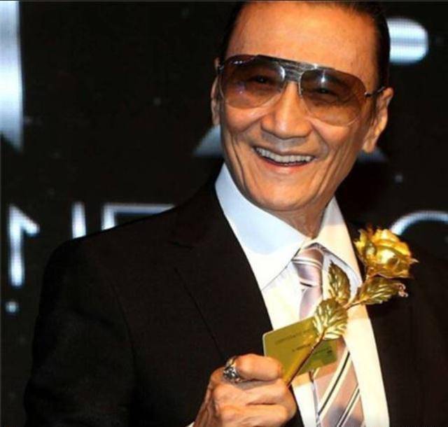 第38届金像奖,终身成就奖颁给83岁的他!_谢贤_香港_颁奖