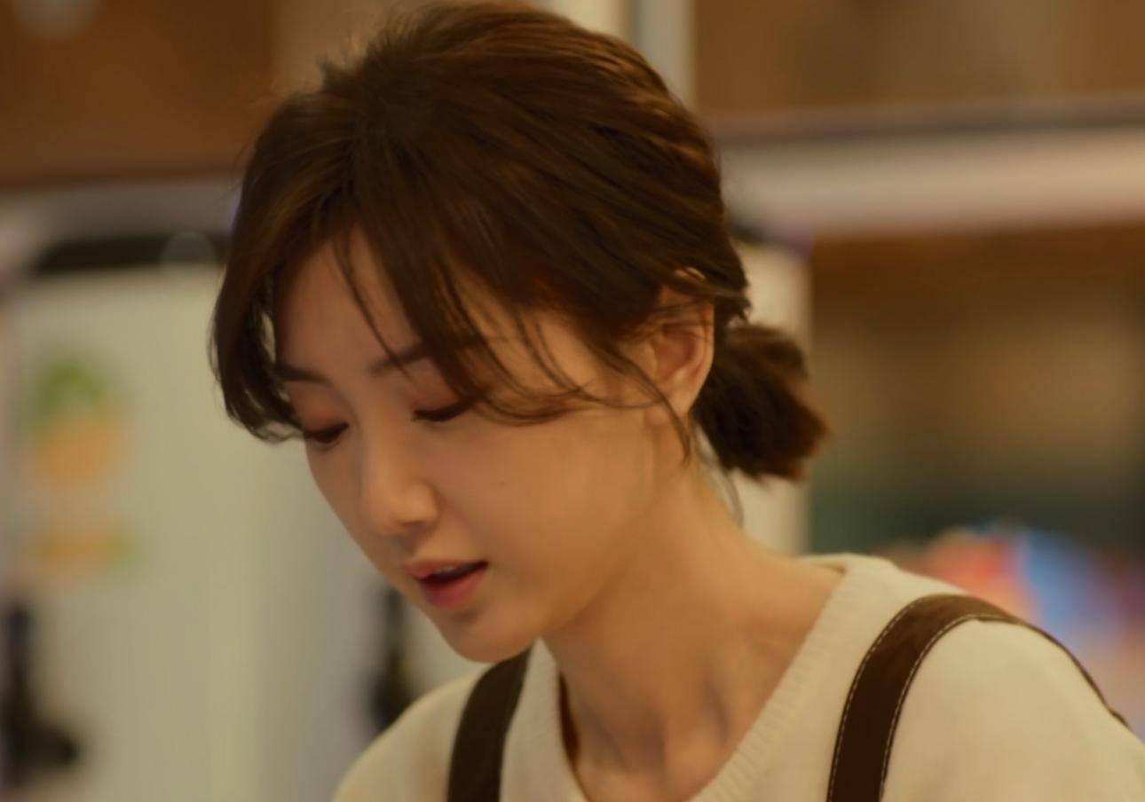 毛晓彤新剧首播4集,荧屏一两星,被观众批评不真实_姐姐_孙馨平_小鱼