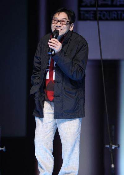 众明星伯乐,身残志坚却是音乐才子,著名演员,现却渐退娱乐圈_泰迪