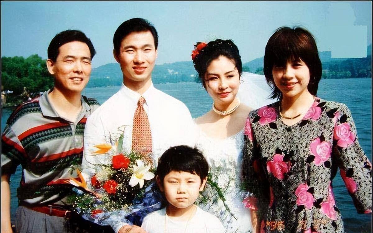 铁腕执教奖励,刘国梁孔令辉精心培养_吴敬平_乒乓球