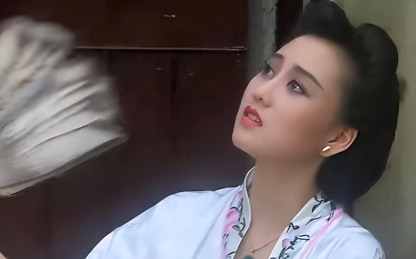 连载4:利智到底有何魅力李连杰苦等10年,签"卖身契"也要娶她_电影