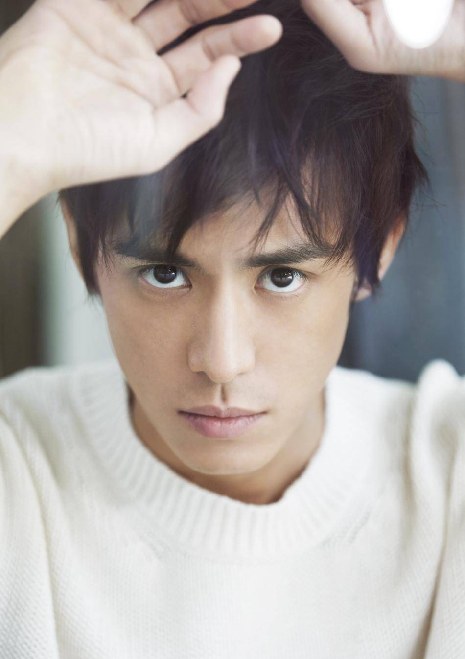 "黑道太子爷"陈楚河,拒绝继承20亿遗产,被周杰伦钦点mv男 .