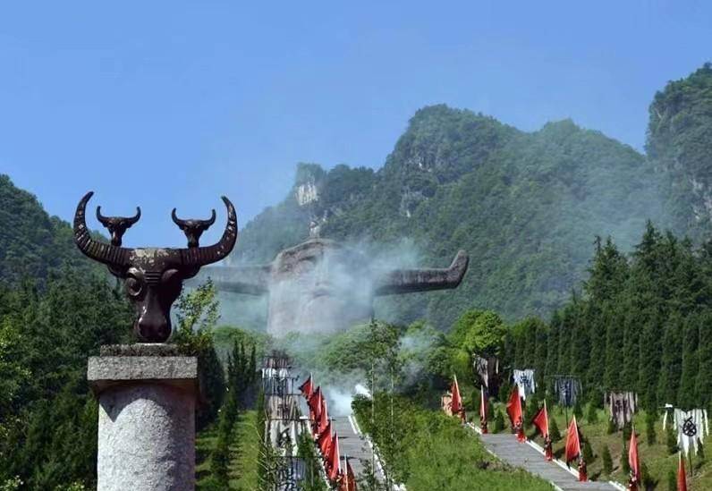 被称为旅游禁地的神农架,除了"野人"传说,还有奇珍异兽_动物_敌人