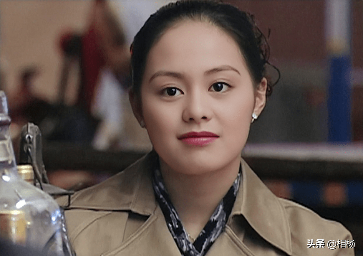 《血色浪漫》:冷静理智的秦岭,初看时羡慕,再看时只有算计_钟跃民_叶